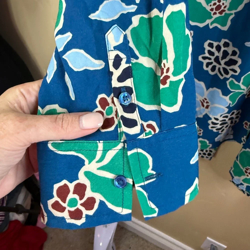 Banana Republic vibrant banana